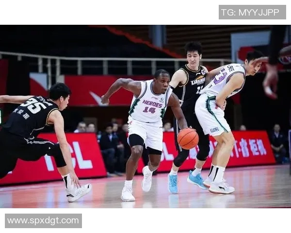 2018年12月25日CBA精彩对决山东队迎战辽宁队全场回顾与精彩瞬间分析 2018年12月25日CBA精彩对决山东队迎战辽宁队全场回顾与精彩瞬间分析